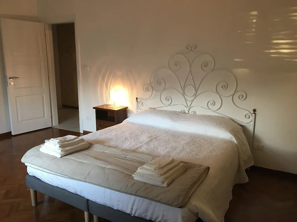 Villa Toscana 200 Bologna 0*,  Italy